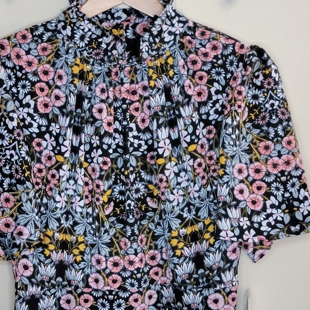 NWT Julia Jordan | Short Sleeve Mock Neck A-line Floral Midi Dress Size 6 - Picture 3 of 10